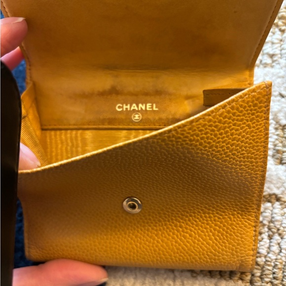 CHANEL Mustard Yellow Caviar Leather Wallet - Picture 2 of 10